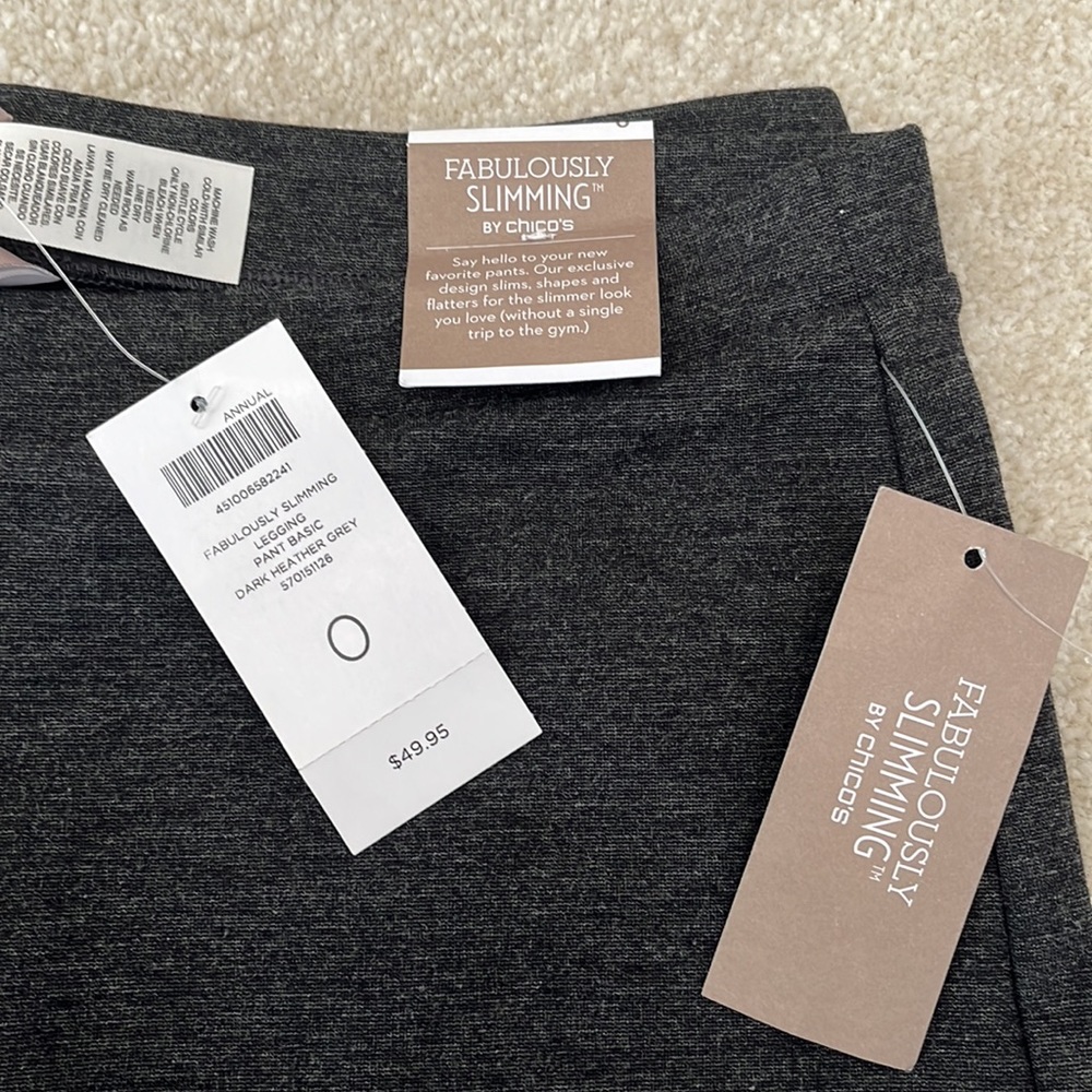 NWT Chico's Fabulously Slimming Legging Pants - Picture 2 of 3